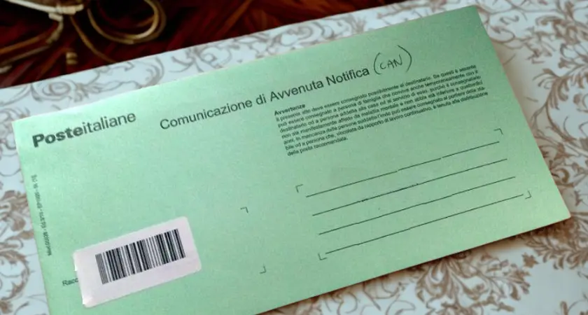 atto giudiziario notificato tramite busta verde